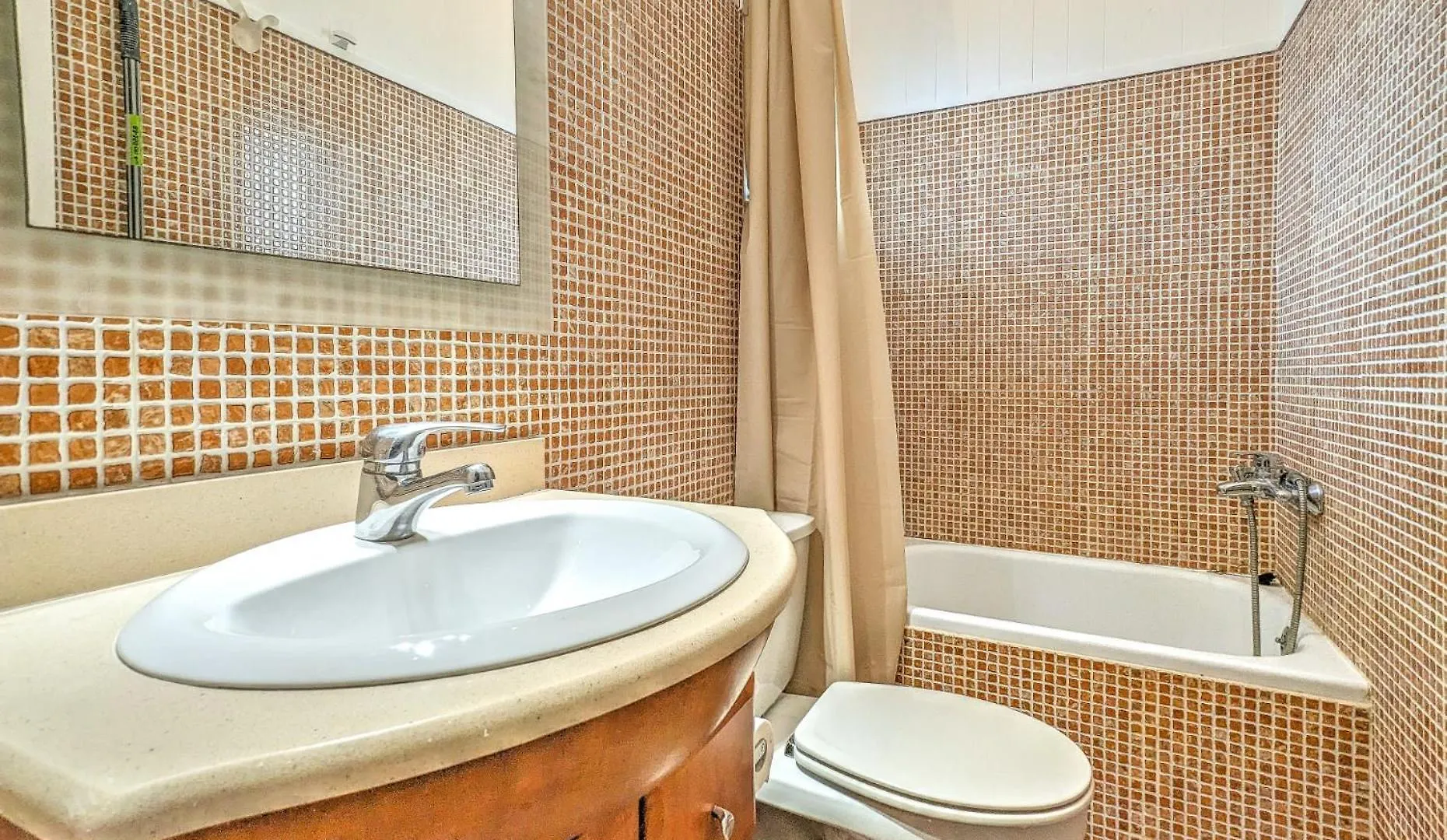 Atic Els Pins Apartment L'Estartit 0*,  Spain
